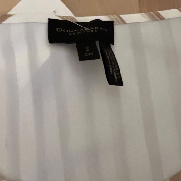 Donna Karen sleeveless blouse - Picture 4 of 4